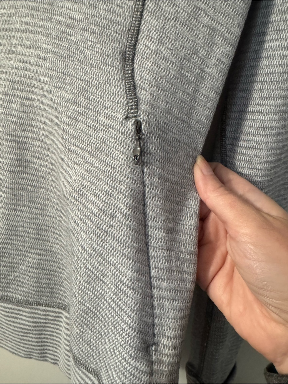 Lululemon Think Fast Pullover - Picture 10 of 14